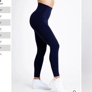 Like new! Sp athletic midnight navy leggings small